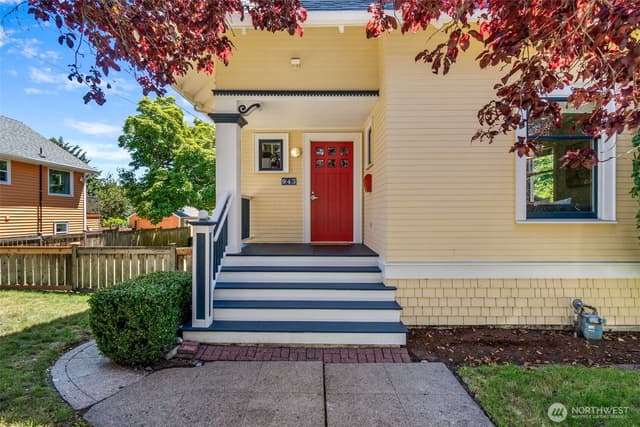Property photo for 943 NW 60th Street, Seattle photo 3