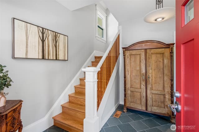 Property photo for 943 NW 60th Street, Seattle photo 4