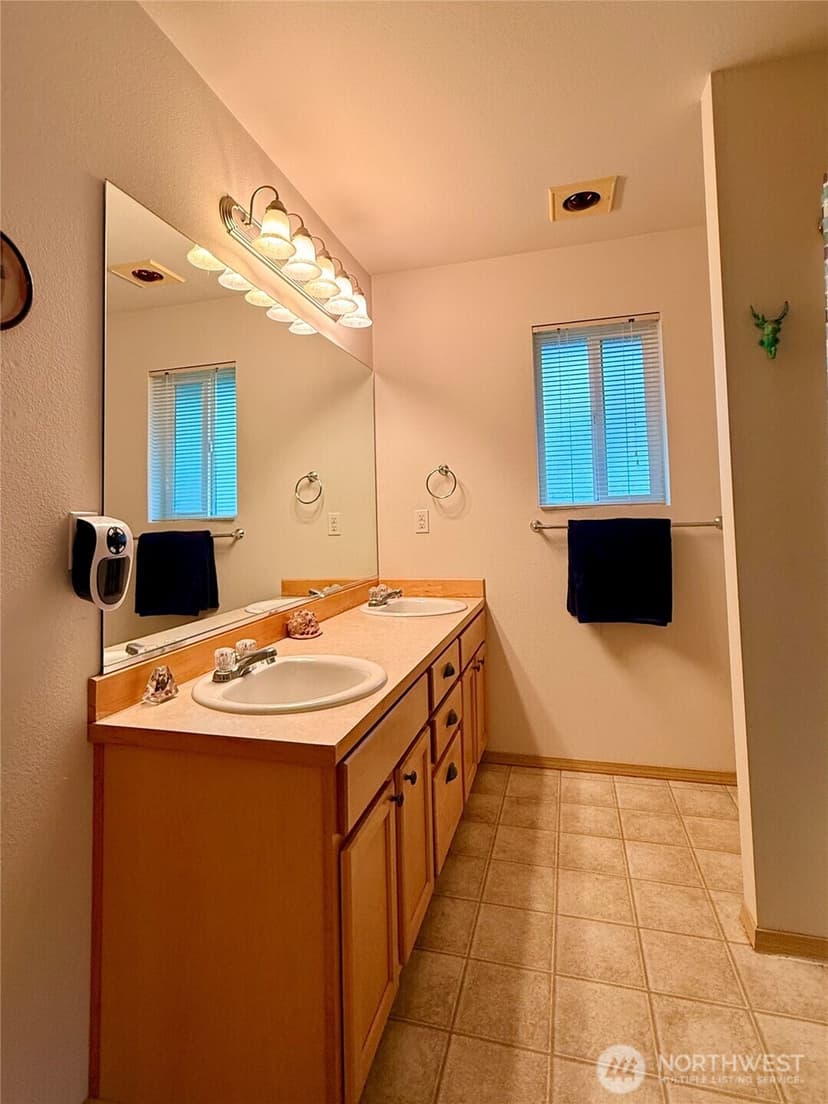 Property photo for 459 S Bel Air Loop, Ocean Shores photo 13