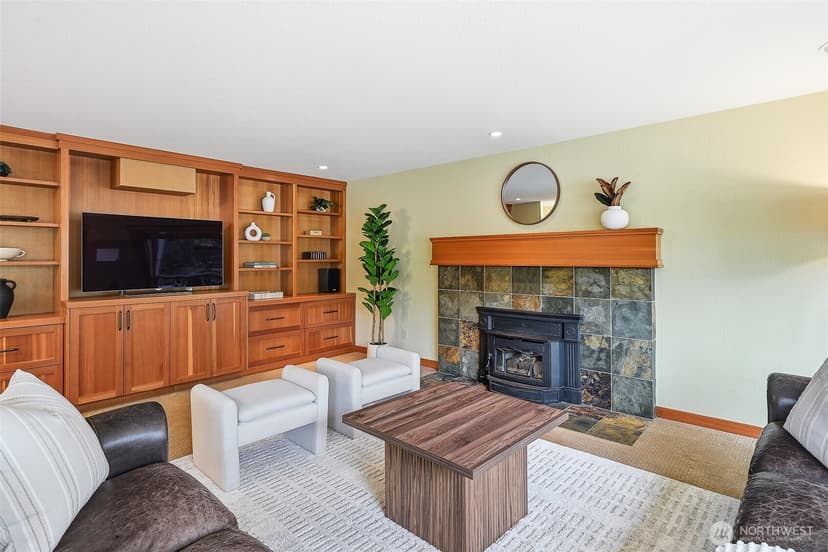 Property photo for 10611 237th Place SW, Edmonds photo 7
