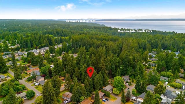 Property photo for 5625 152nd Street SW, Edmonds photo 2