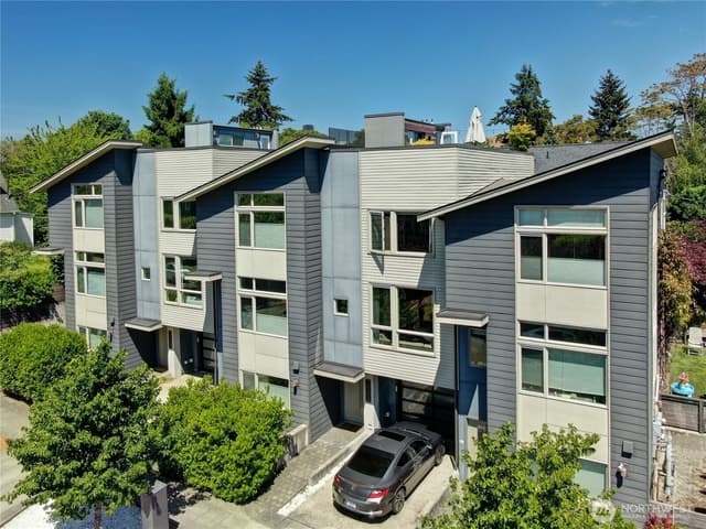 Property photo for 1318 S Atlantic Street, Seattle