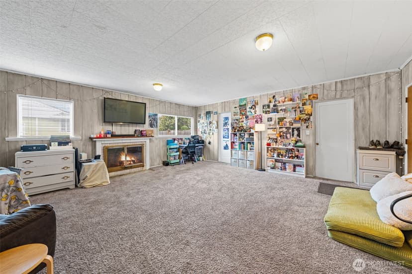 Property photo for 1609 W Pioneer Avenue, Puyallup photo 18