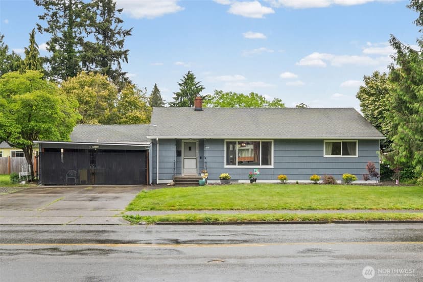 Property photo for 1609 W Pioneer Avenue, Puyallup