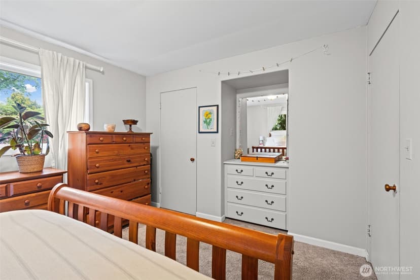 Property photo for 1609 W Pioneer Avenue, Puyallup photo 12