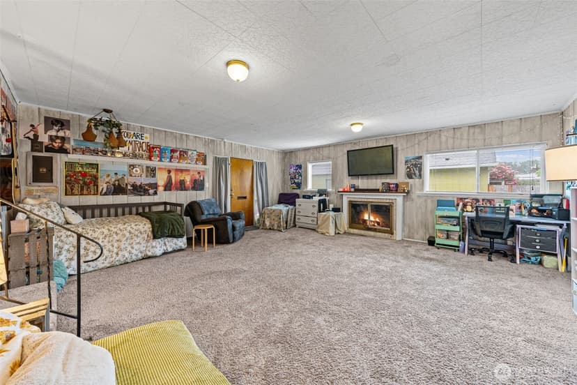 Property photo for 1609 W Pioneer Avenue, Puyallup photo 17
