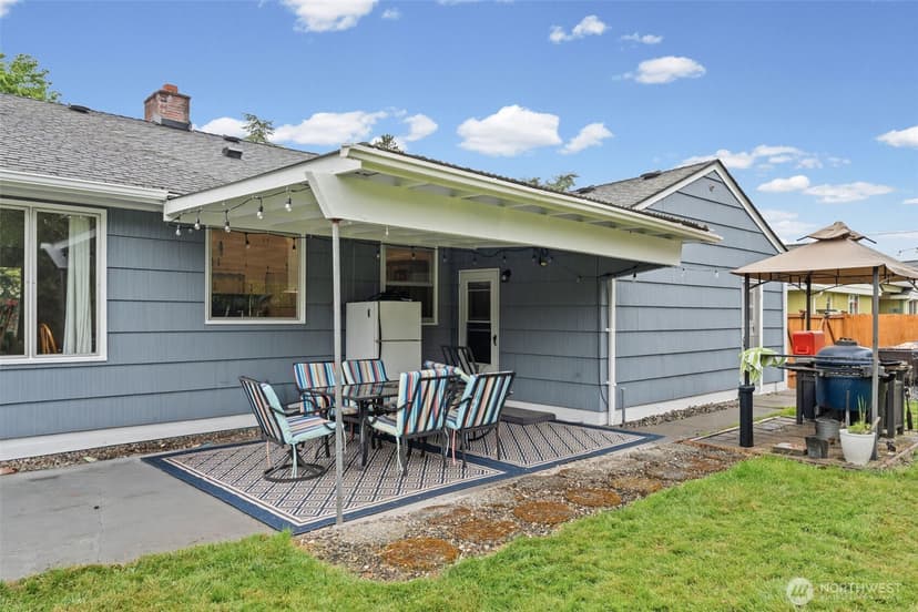 Property photo for 1609 W Pioneer Avenue, Puyallup photo 26