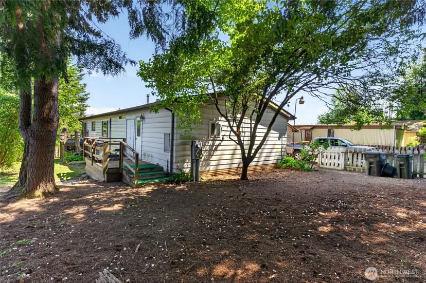 Property photo for 13413 Cedar Cir E, Bonney Lake photo 37