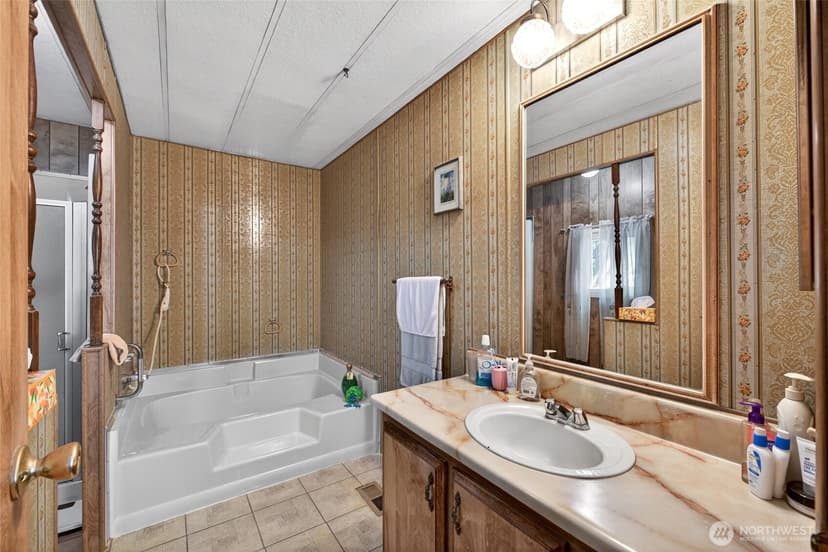Property photo for 13413 Cedar Cir E, Bonney Lake photo 20