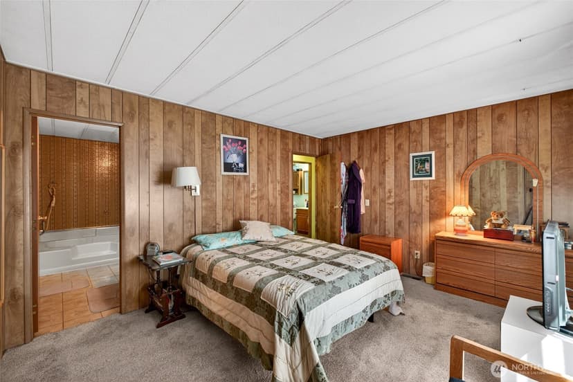 Property photo for 13413 Cedar Cir E, Bonney Lake photo 19