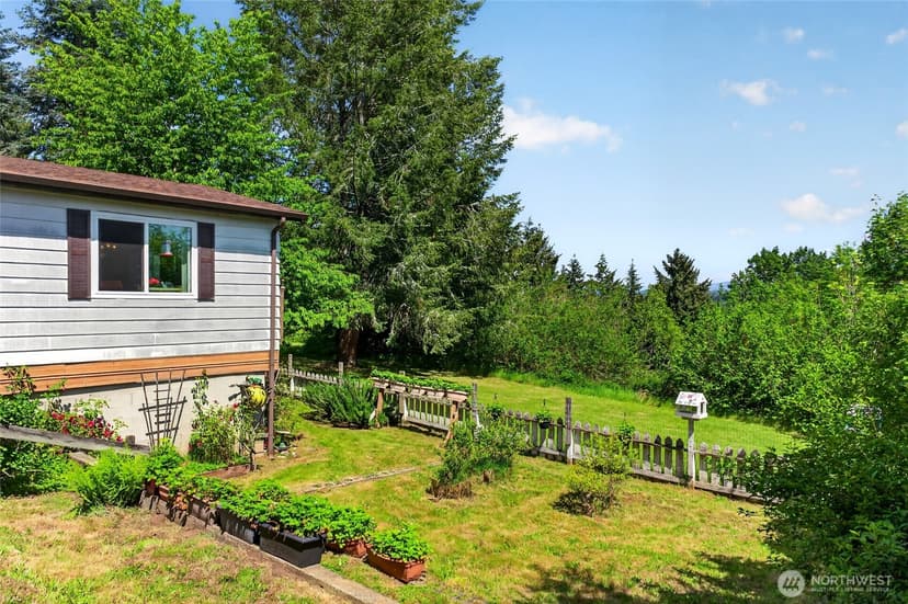 Property photo for 13413 Cedar Cir E, Bonney Lake photo 27