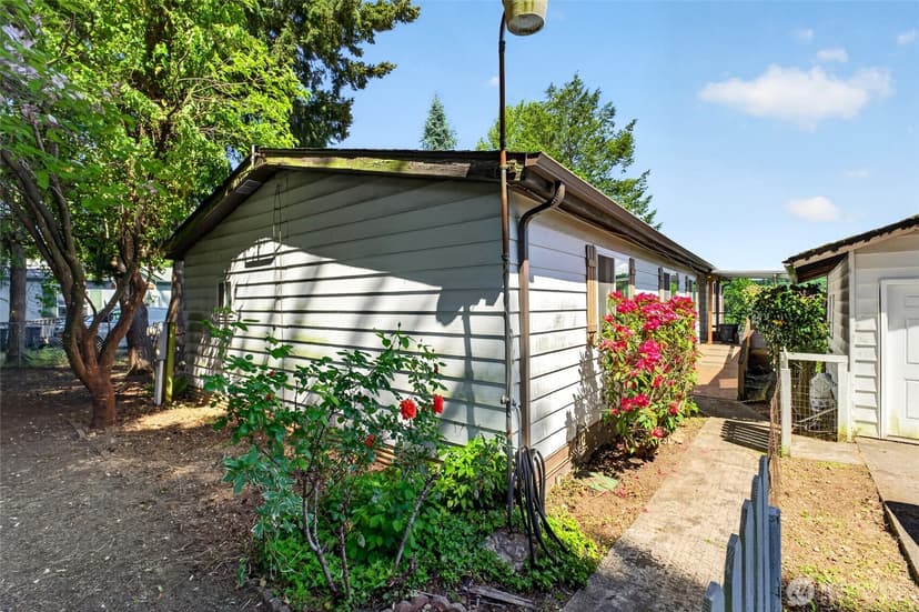 Property photo for 13413 Cedar Cir E, Bonney Lake photo 38