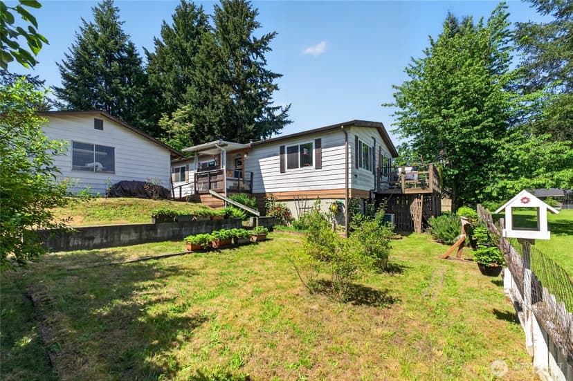 Property photo for 13413 Cedar Cir E, Bonney Lake photo 28