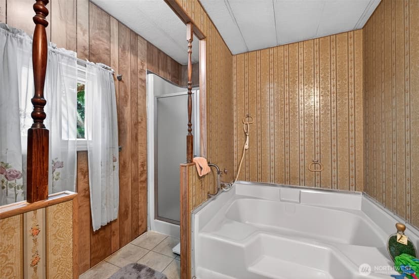 Property photo for 13413 Cedar Cir E, Bonney Lake photo 21