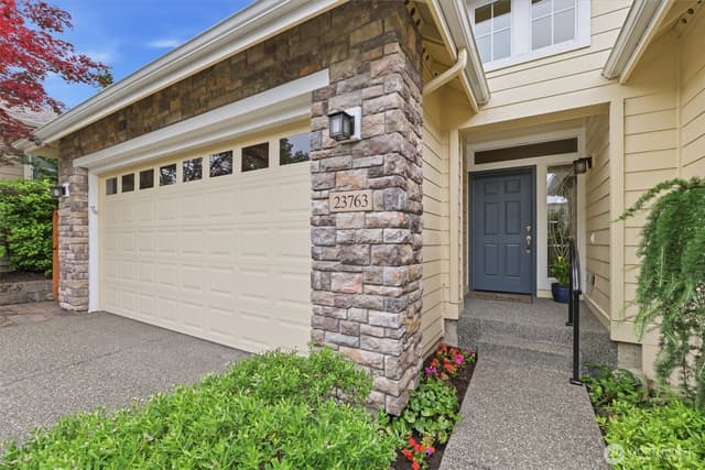 Property photo for 23763 NE 134th Street, Redmond photo 3