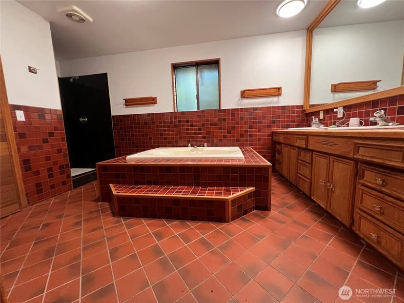 Property photo for 2265 NE 177 Street, Shoreline photo 17