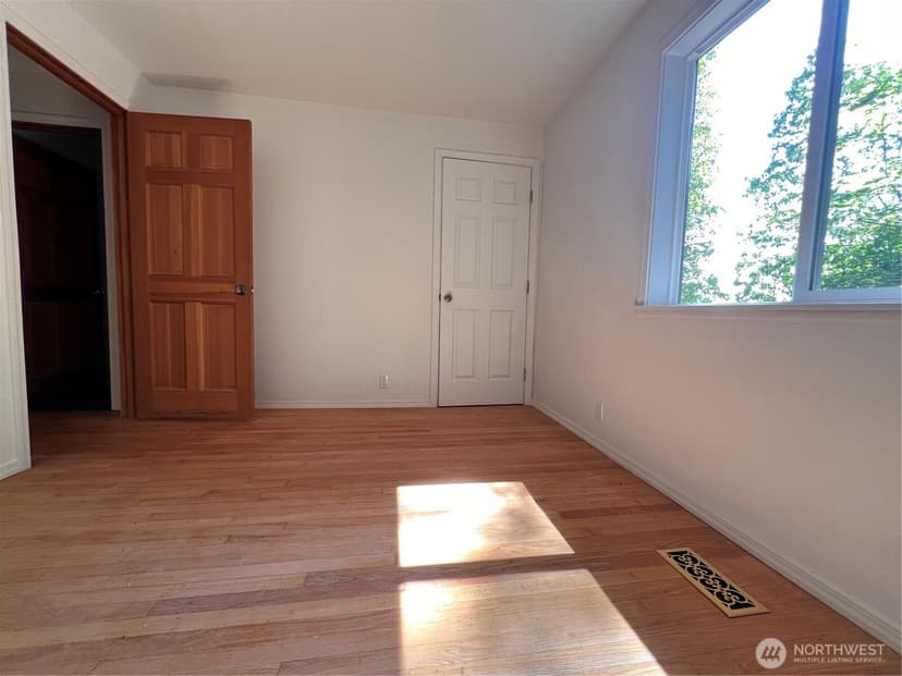 Property photo for 2265 NE 177 Street, Shoreline photo 15