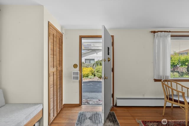 Property photo for 631 Giltner Lane, Edmonds photo 5