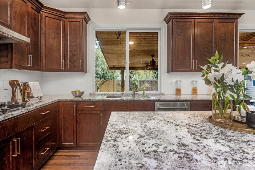 Property photo for 23 148th Place SW, Lynnwood photo 5