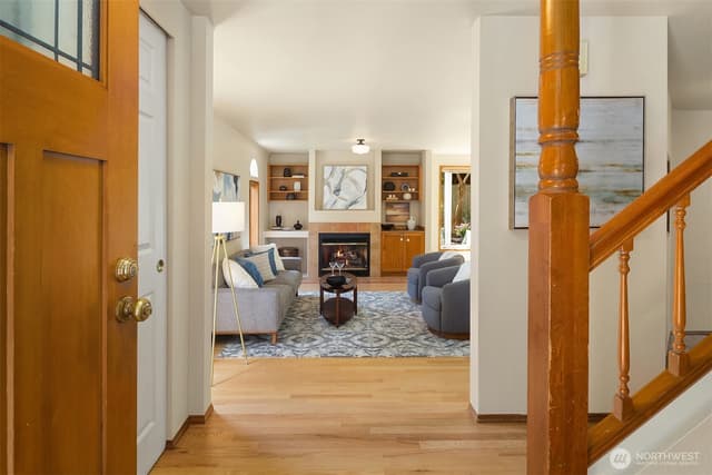 Property photo for 4831 37th Avenue NE, Seattle photo 2