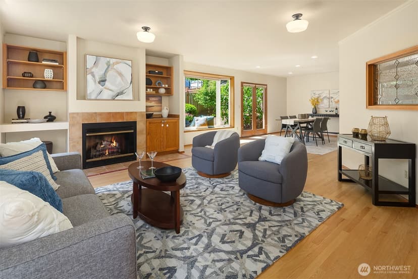 Property photo for 4831 37th Avenue NE, Seattle photo 4
