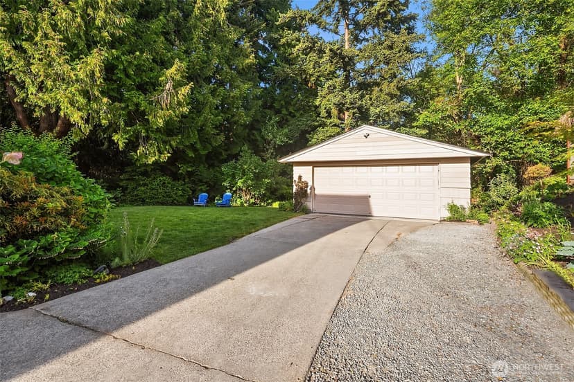 Property photo for 9326 California Avenue SW, Seattle photo 32
