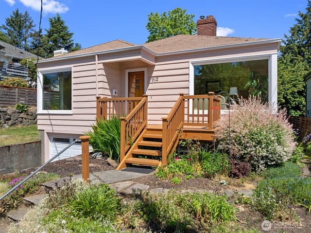 Property photo for 912 N 90th Street, Seattle
