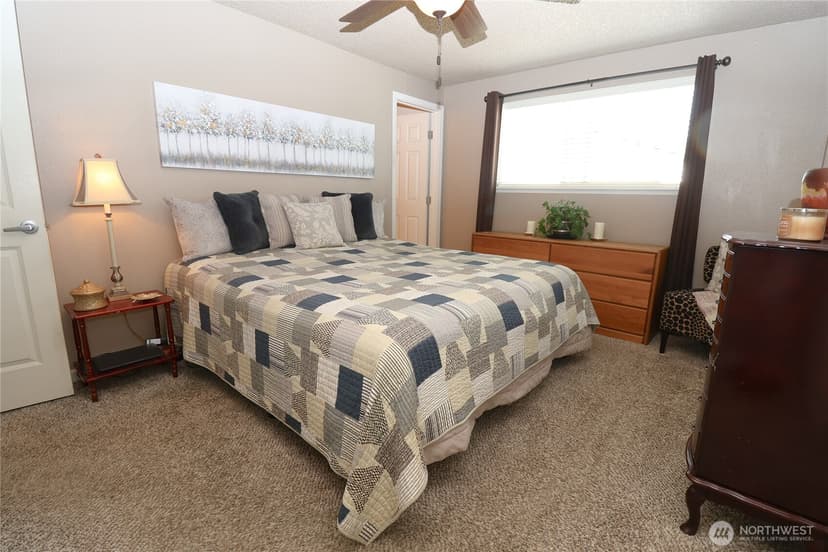 Property photo for 604 23rd Street NW, Puyallup photo 11