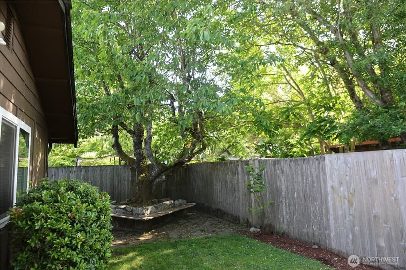 Property photo for 604 23rd Street NW, Puyallup photo 19
