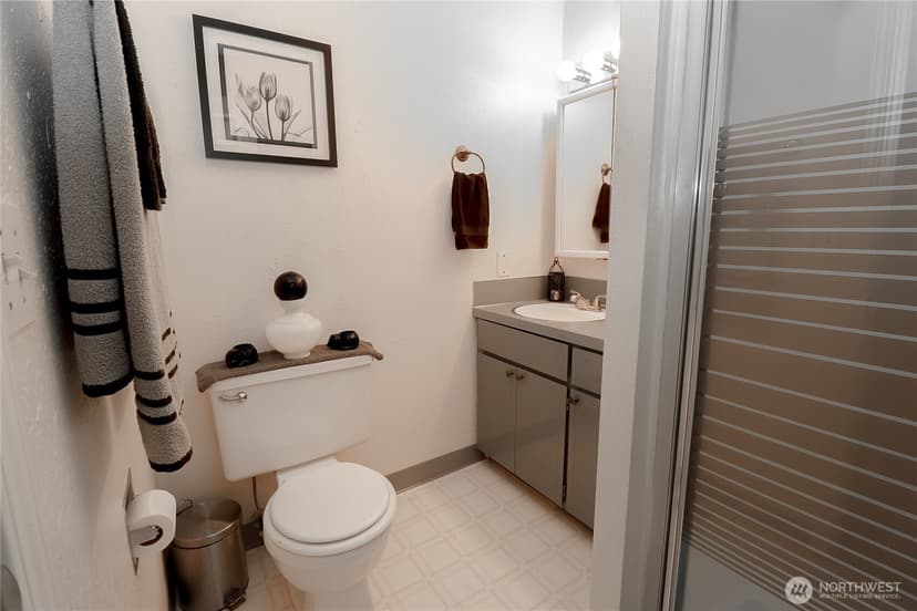 Property photo for 604 23rd Street NW, Puyallup photo 13