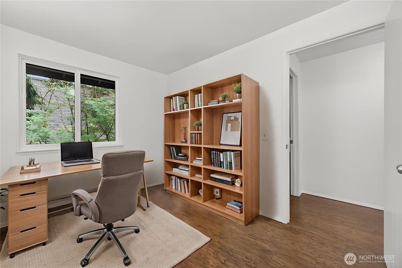 Property photo for 10037 NE 138th Place #D2, Kirkland photo 22