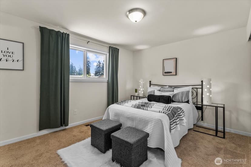 Property photo for 18711 64th Avenue W, Lynnwood photo 11