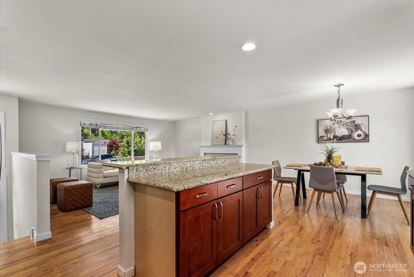 Property photo for 18711 64th Avenue W, Lynnwood photo 10
