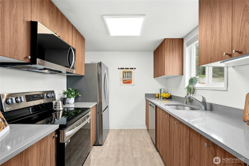 Property photo for 9523 NE 180th Street #A102, Bothell photo 12