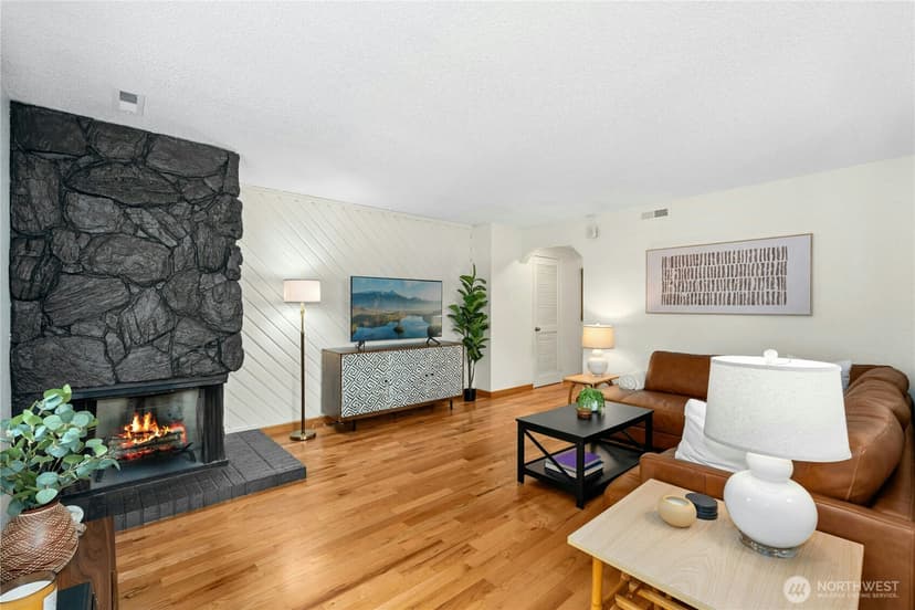 Property photo for 9523 NE 180th Street #A102, Bothell photo 4