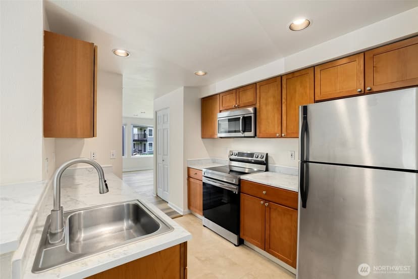 Property photo for 26221 116th Avenue SE #F201, Kent photo 15