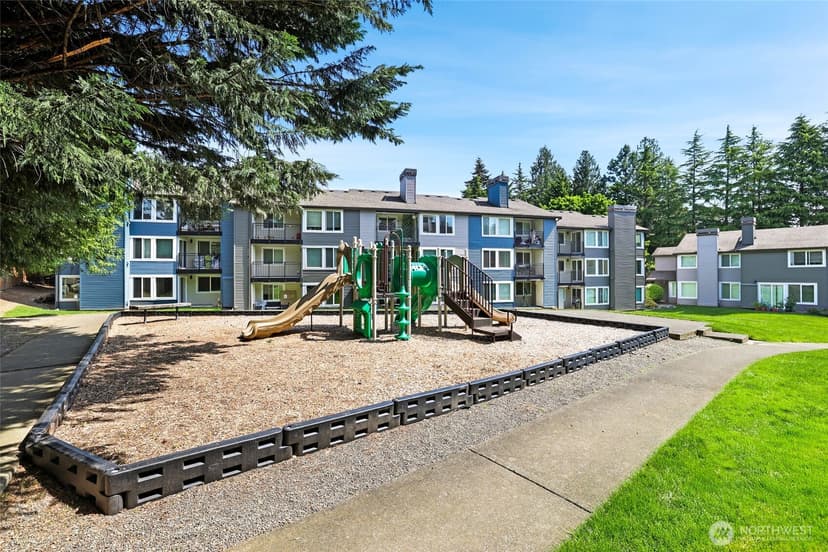 Property photo for 26221 116th Avenue SE #F201, Kent photo 32
