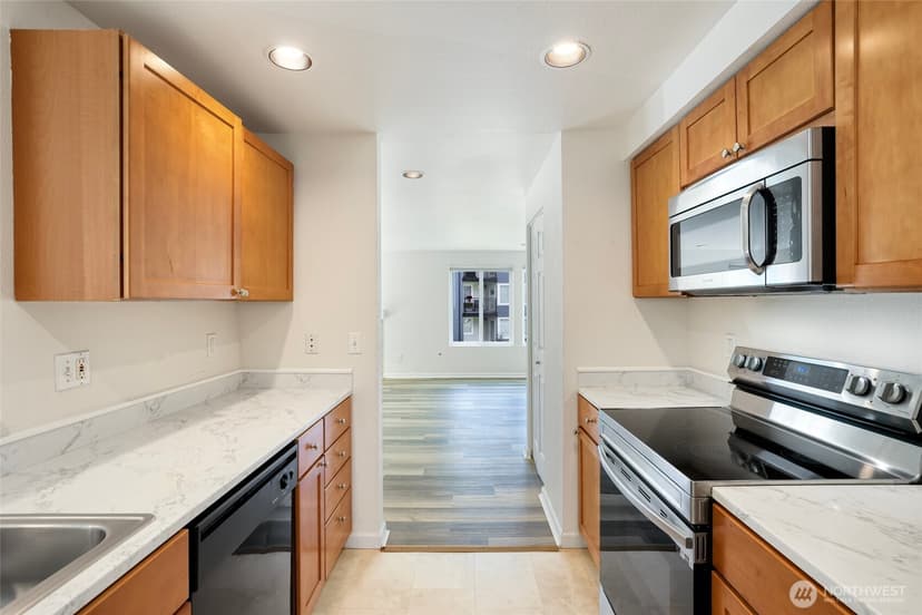 Property photo for 26221 116th Avenue SE #F201, Kent photo 12