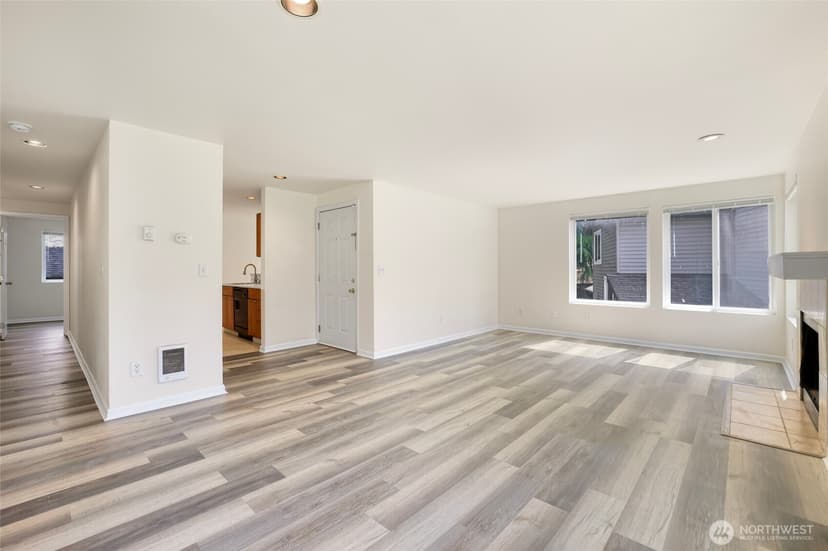 Property photo for 26221 116th Avenue SE #F201, Kent photo 7