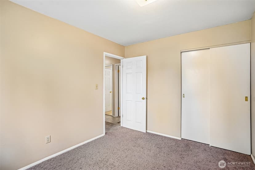 Property photo for 2711 N Street SE, Auburn photo 16