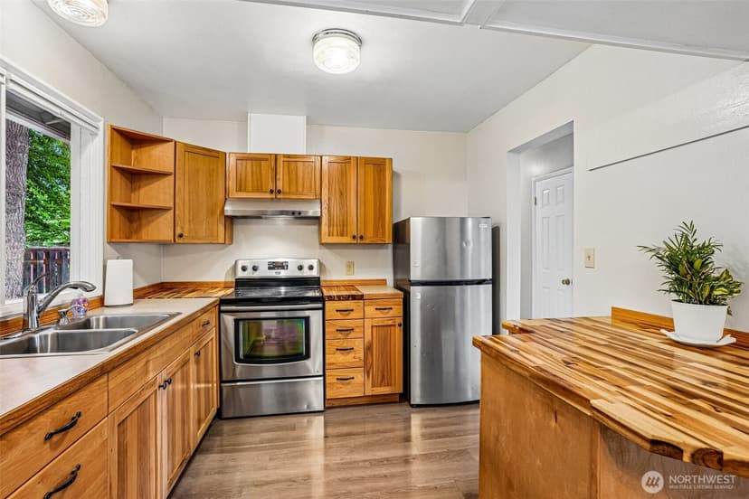 Property photo for 2711 N Street SE, Auburn photo 9