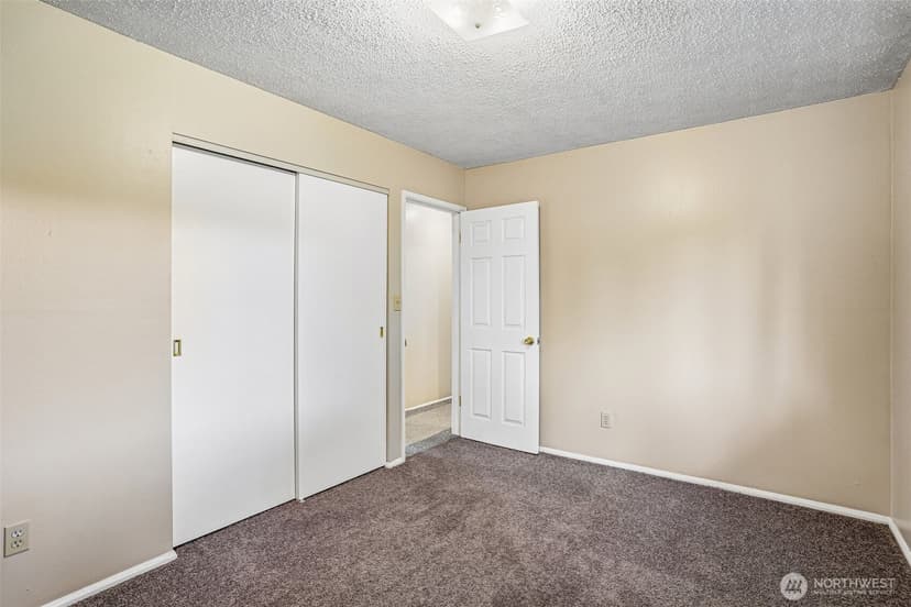 Property photo for 2711 N Street SE, Auburn photo 14