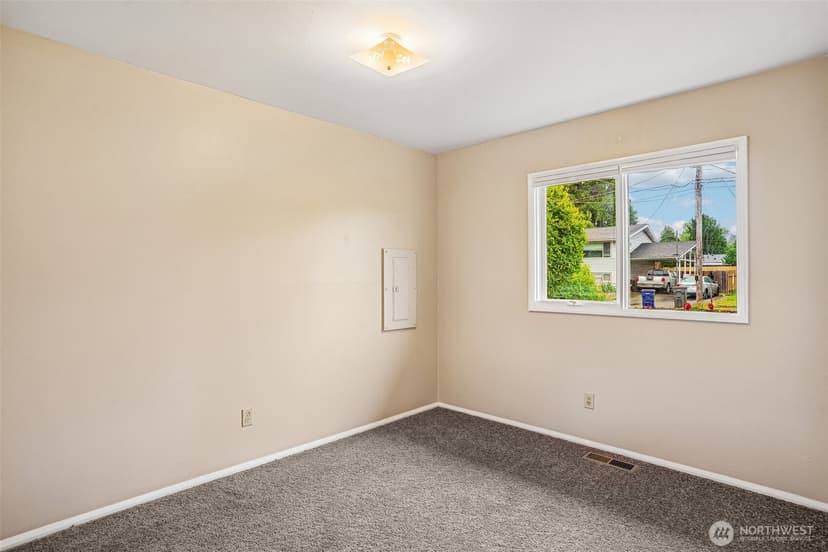 Property photo for 2711 N Street SE, Auburn photo 15