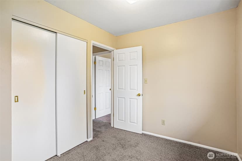 Property photo for 2711 N Street SE, Auburn photo 18