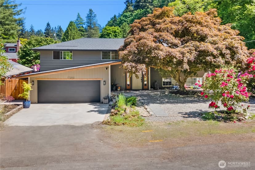 Property photo for 17202 3rd Avenue NW, Shoreline photo 36