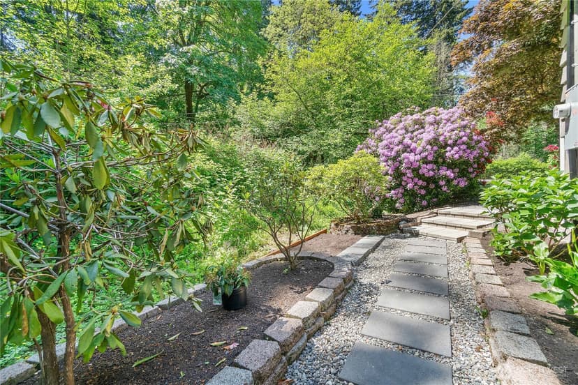 Property photo for 17202 3rd Avenue NW, Shoreline photo 32