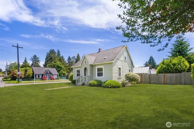 Property photo for 102 S 68th Street, Tacoma photo 4