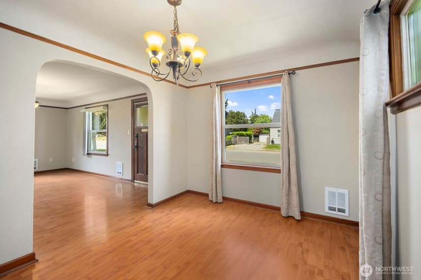 Property photo for 102 S 68th Street, Tacoma photo 11