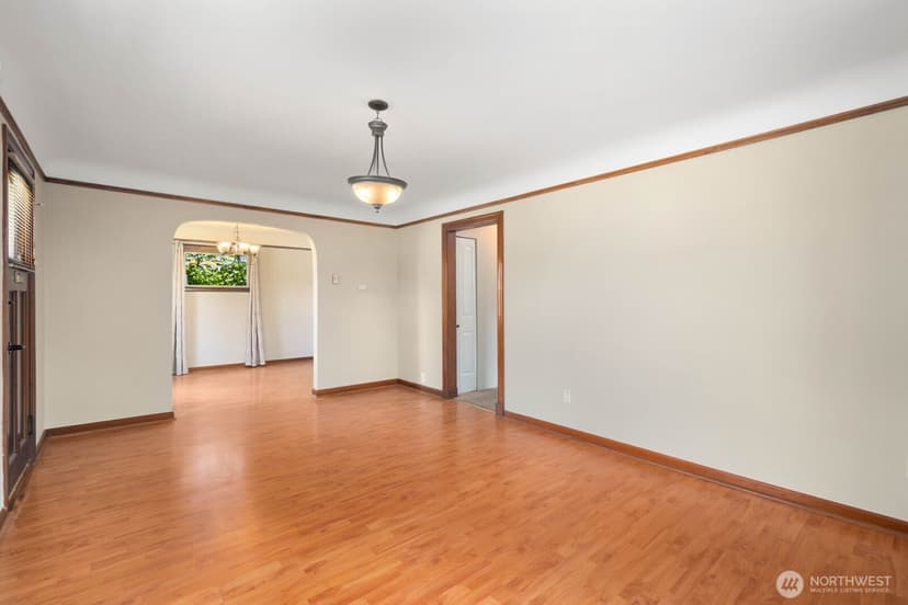 Property photo for 102 S 68th Street, Tacoma photo 9