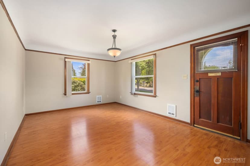 Property photo for 102 S 68th Street, Tacoma photo 7
